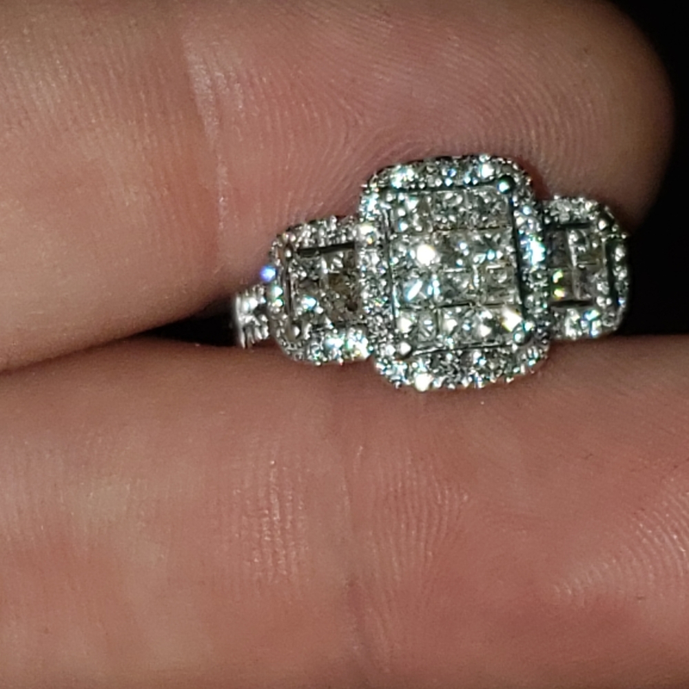 Zei 14kt Gold Diamond Ring 6.5